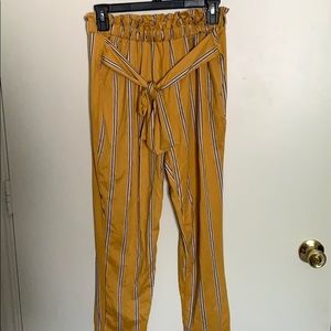 “Paper bag” pants